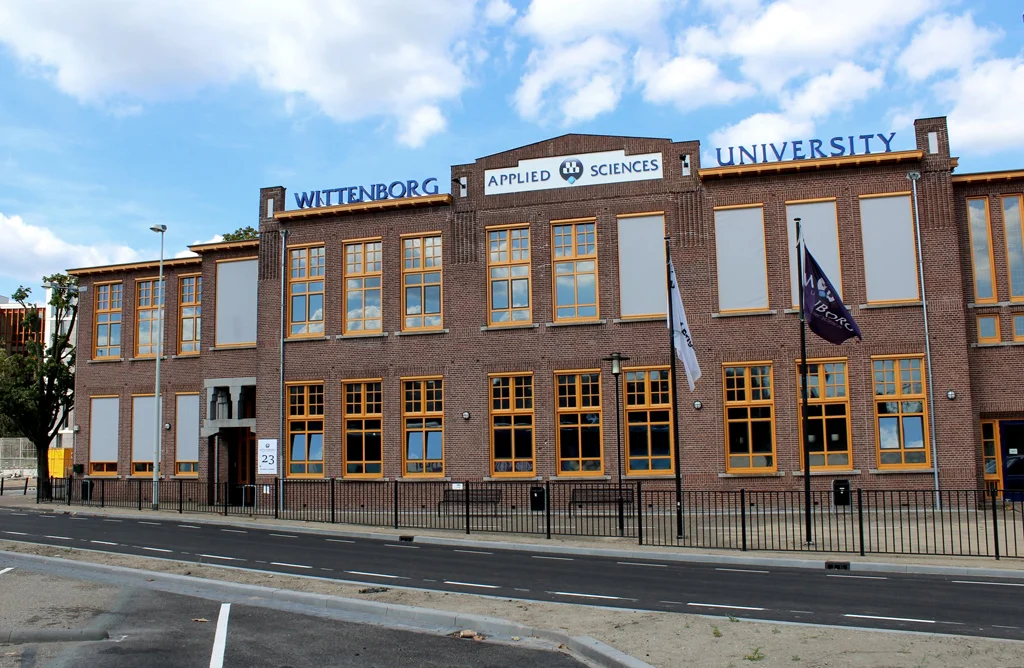 infomatics institute of technology